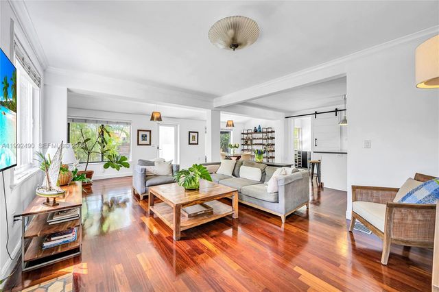 1601 SW 11th Ter, Miami, FL 33135