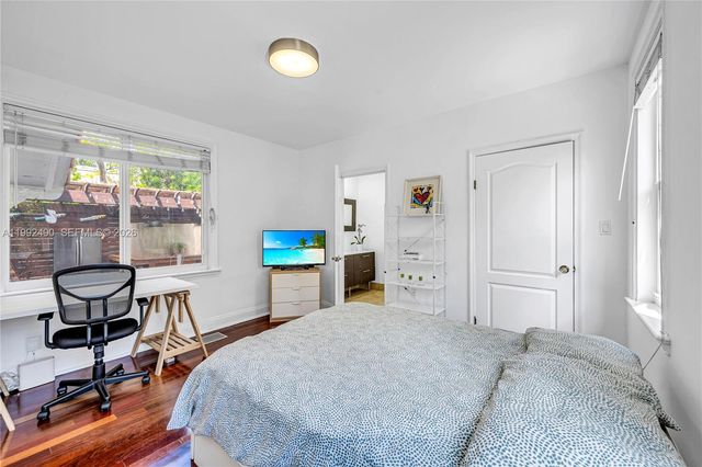 1601 SW 11th Ter, Miami, FL 33135