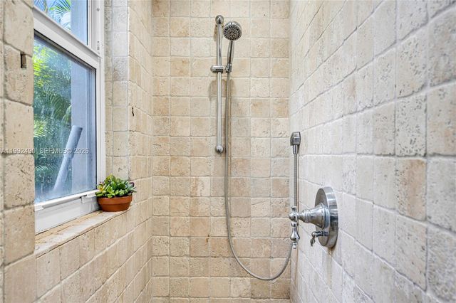 1601 SW 11th Ter, Miami, FL 33135