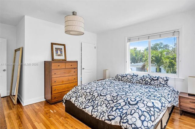 1601 SW 11th Ter, Miami, FL 33135