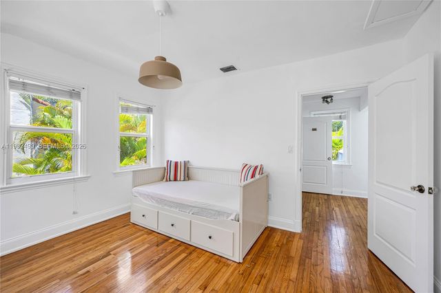 1601 SW 11th Ter, Miami, FL 33135