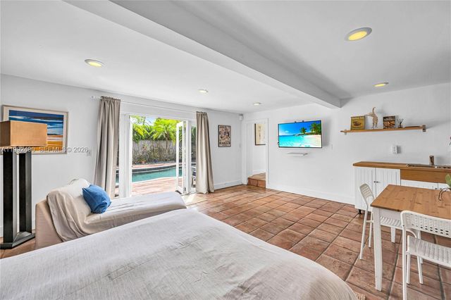 1601 SW 11th Ter, Miami, FL 33135