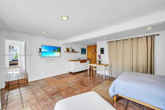 1601 SW 11th Ter, Miami, FL 33135