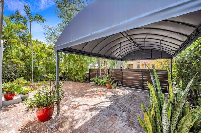 1601 SW 11th Ter, Miami, FL 33135