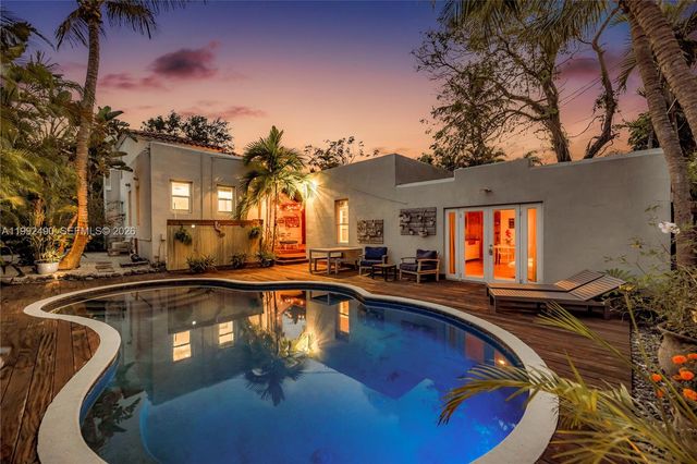 1601 SW 11th Ter, Miami, FL 33135