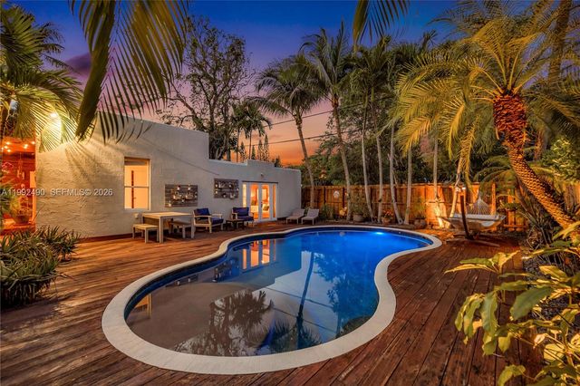 1601 SW 11th Ter, Miami, FL 33135