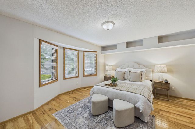 9137 Polaris Lane N, Maple Grove, MN 55369