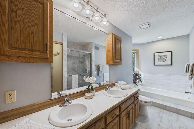 9137 Polaris Lane N, Maple Grove, MN 55369