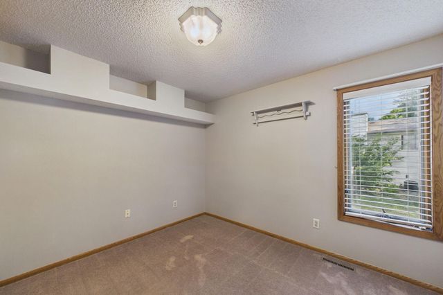 9137 Polaris Lane N, Maple Grove, MN 55369