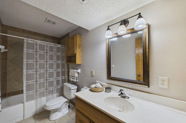 9137 Polaris Lane N, Maple Grove, MN 55369