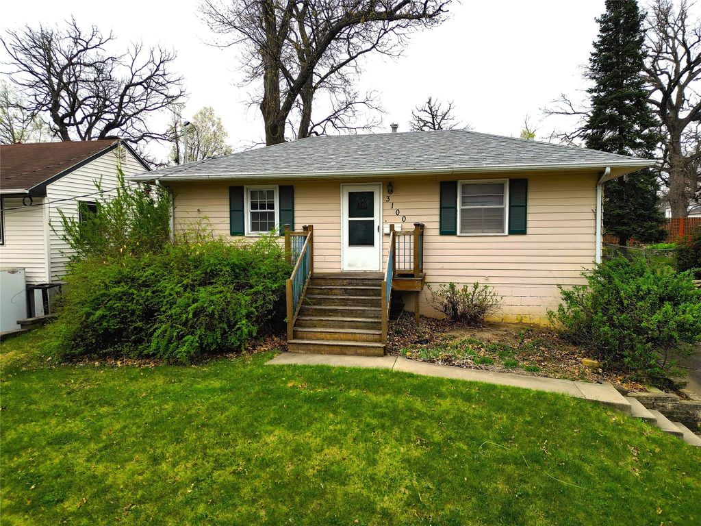 3100 Seneca Avenue, Des Moines, IA 50310