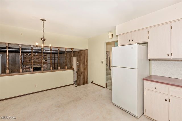 32650 Stony Brook Lane, Solon, OH 44139