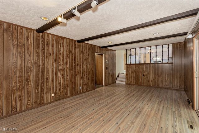 32650 Stony Brook Lane, Solon, OH 44139