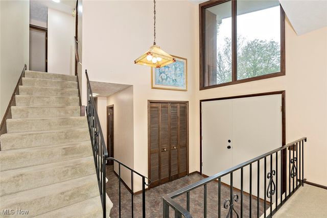 32650 Stony Brook Lane, Solon, OH 44139