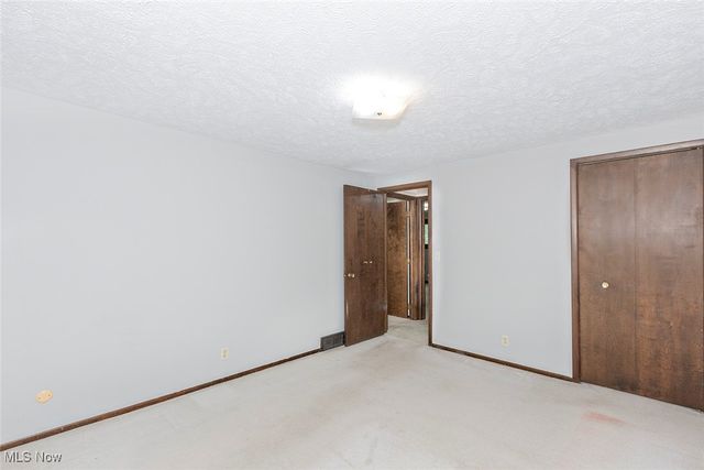 32650 Stony Brook Lane, Solon, OH 44139