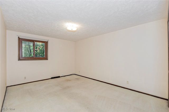 32650 Stony Brook Lane, Solon, OH 44139