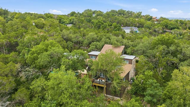 1004 Jousting PL, Austin, TX 78746