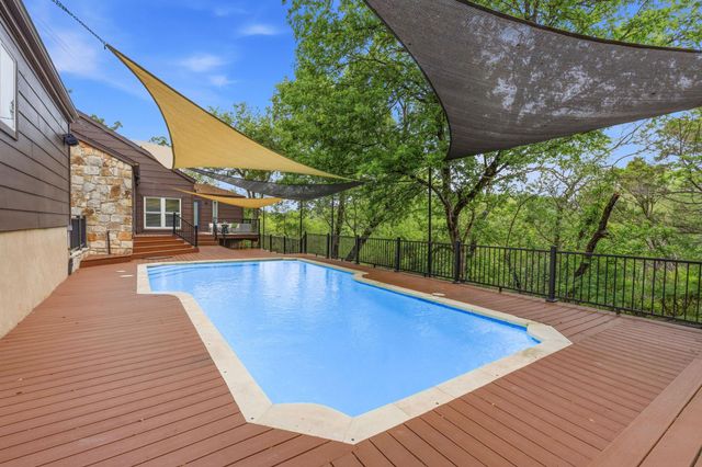 1004 Jousting PL, Austin, TX 78746