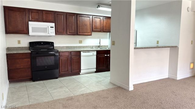 4370 Sandy River Drive 24, Las Vegas, NV 89103