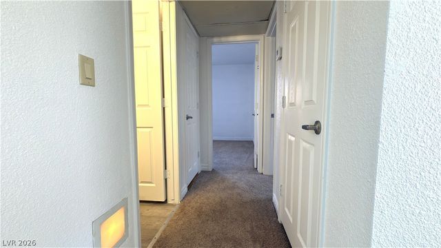 4370 Sandy River Drive 24, Las Vegas, NV 89103