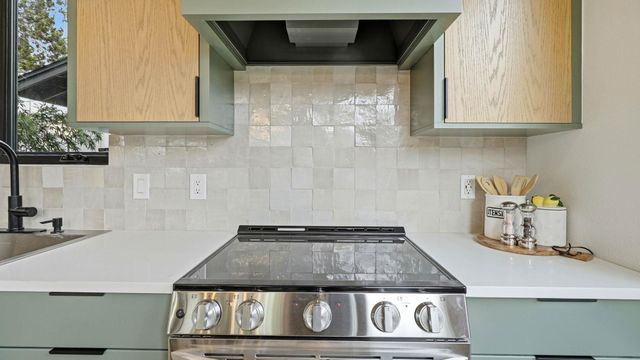 300 Lightsey RD 2, Austin, TX 78704
