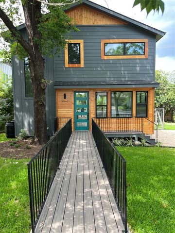 300 Lightsey RD 2, Austin, TX 78704
