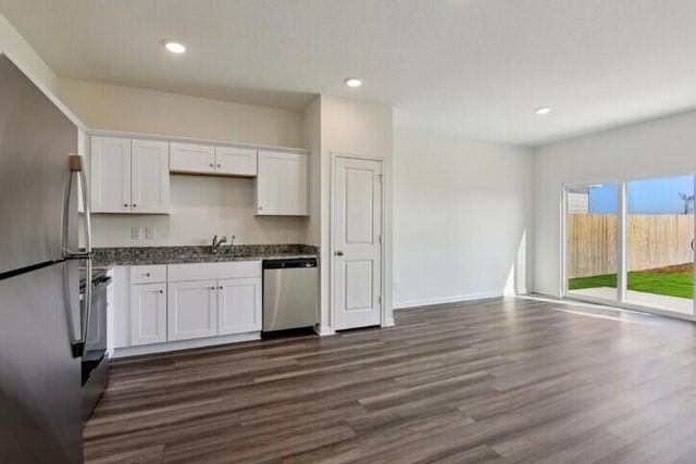 8867 Salamander Road 34, North Charleston, SC 29406