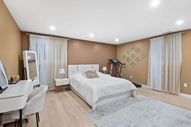 14 Day Rd., Holliston, MA 01746