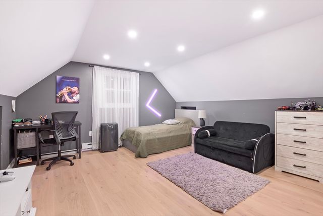 14 Day Rd., Holliston, MA 01746