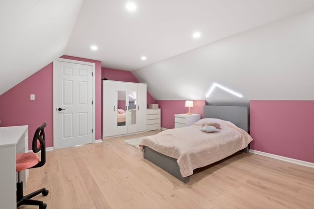 14 Day Rd., Holliston, MA 01746