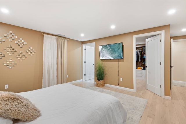14 Day Rd., Holliston, MA 01746