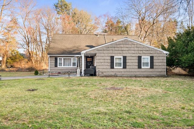 14 Day Rd., Holliston, MA 01746