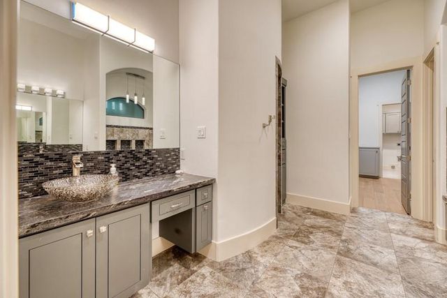 1007 Williams Lake Drive, Richmond, TX 77469