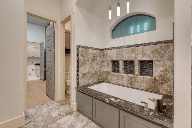 1007 Williams Lake Drive, Richmond, TX 77469