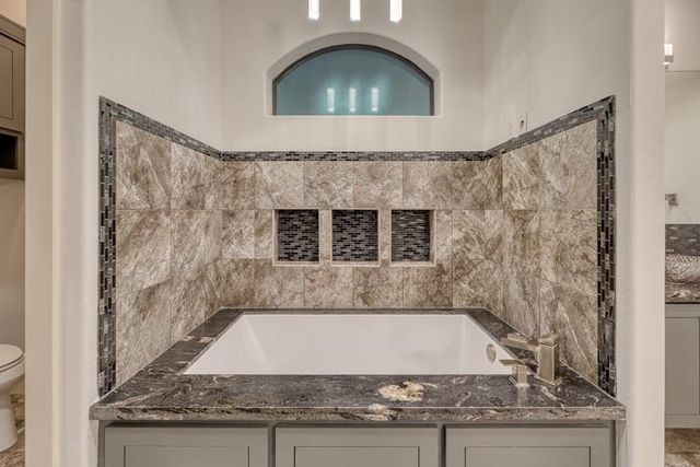 1007 Williams Lake Drive, Richmond, TX 77469