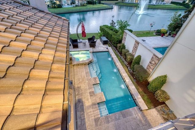 1007 Williams Lake Drive, Richmond, TX 77469