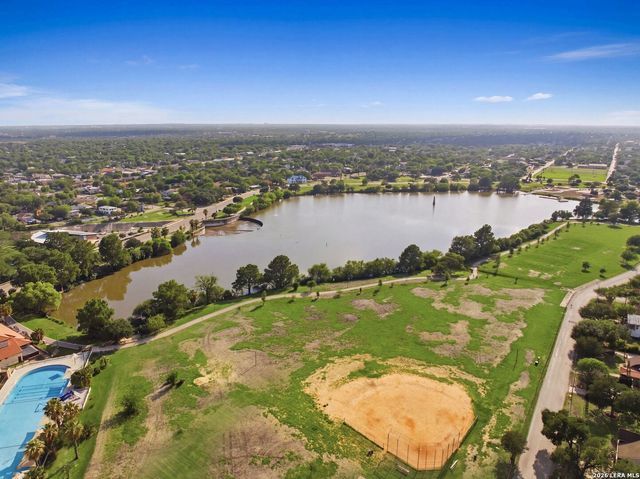 110 San Antonio Blvd, San Antonio, TX 78201