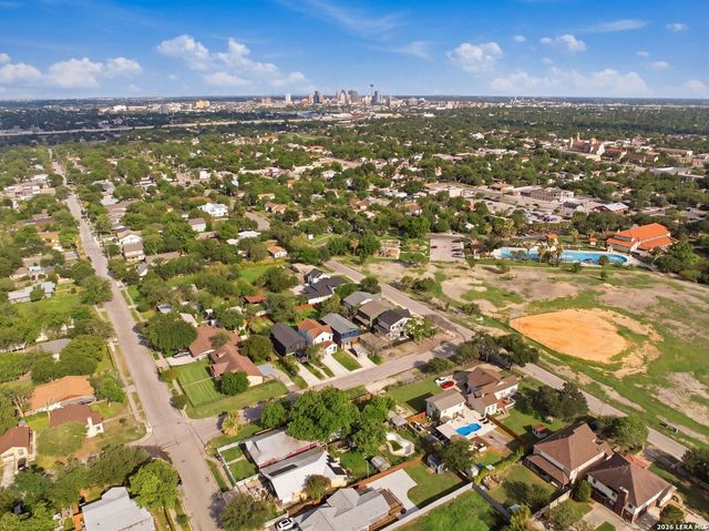 110 San Antonio Blvd, San Antonio, TX 78201