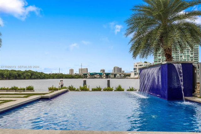 323 Atlantic Avenue Na, Sunny Isles Beach, FL 33160