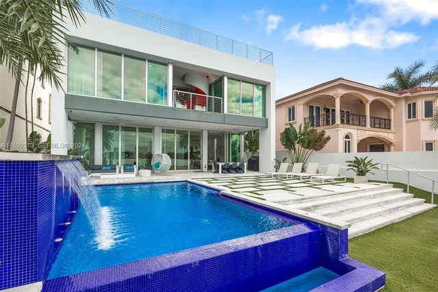 323 Atlantic Avenue Na, Sunny Isles Beach, FL 33160