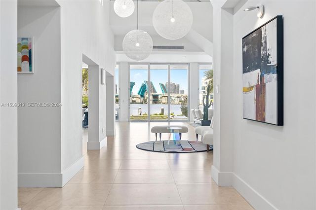 323 Atlantic Avenue Na, Sunny Isles Beach, FL 33160