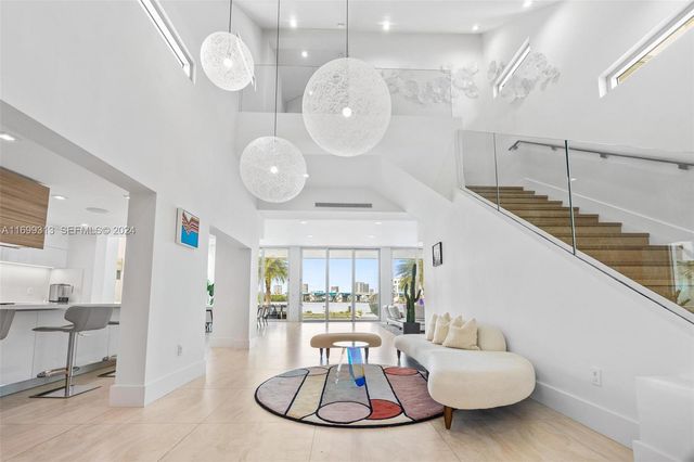 323 Atlantic Avenue Na, Sunny Isles Beach, FL 33160