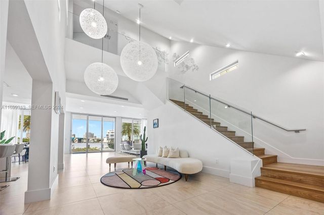 323 Atlantic Avenue Na, Sunny Isles Beach, FL 33160