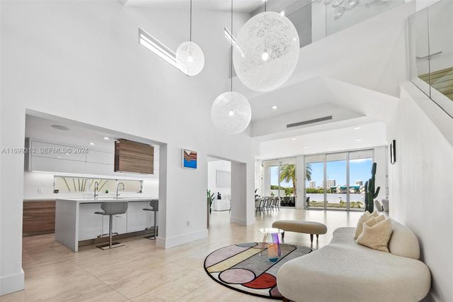 323 Atlantic Avenue Na, Sunny Isles Beach, FL 33160