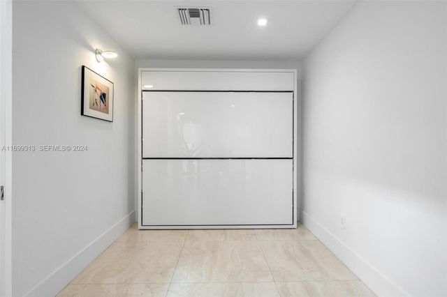 323 Atlantic Avenue Na, Sunny Isles Beach, FL 33160