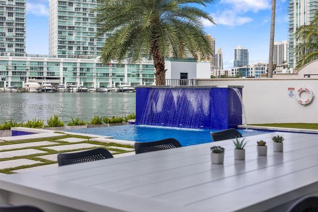 323 Atlantic Avenue Na, Sunny Isles Beach, FL 33160