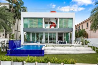 323 Atlantic Avenue Na, Sunny Isles Beach, FL 33160