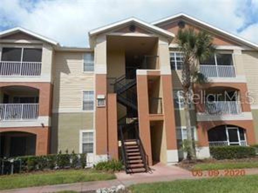 1909 SUMMER CLUB APT 115 DRIVE 115, Oviedo, FL 32765
