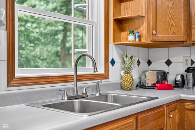 2310 E Depperman Road, Morgantown, IN 46160