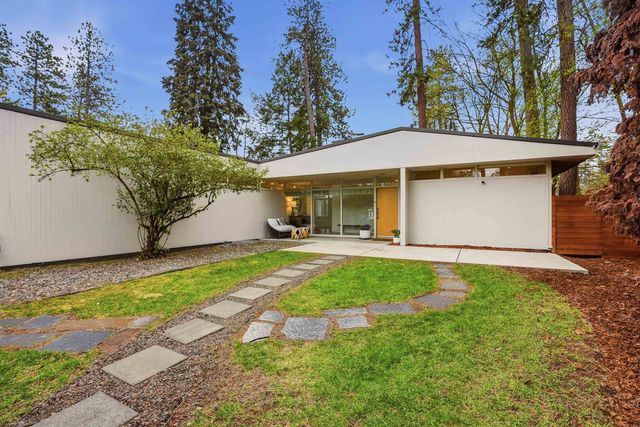 1022 E 28th Ave, Spokane, WA 99203